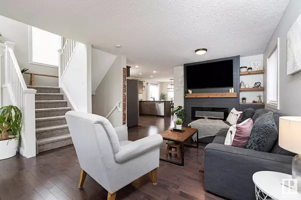 556 STONERIDGE DR, Sherwood Park, AB T8H 0S8