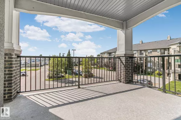 #301 630 MCALLISTER LO SW, Edmonton, AB T6W 1N3