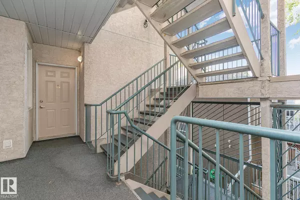 #204 8108 109 ST NW, Edmonton, AB T6G 2V7