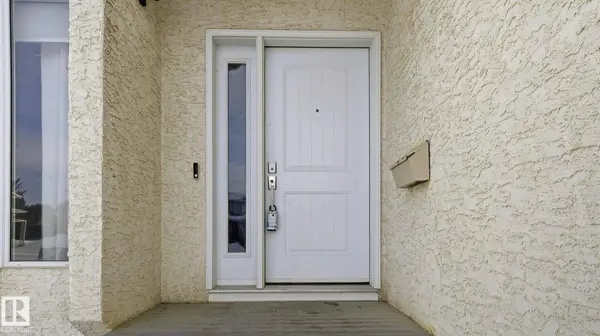 5404 41 AV, Beaumont, AB T4X 1L8