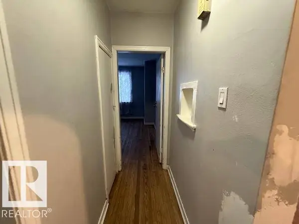 9811 78 AV NW, Edmonton, AB T6E 1N4