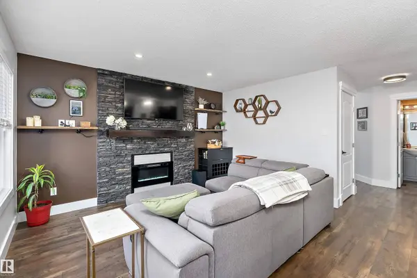 6306 60 AV, Beaumont, AB T4X 0X2