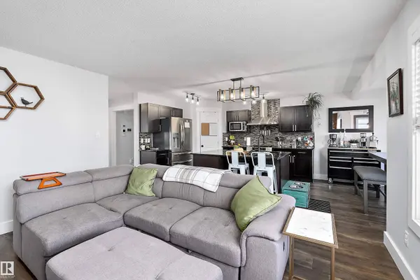 6306 60 AV, Beaumont, AB T4X 0X2
