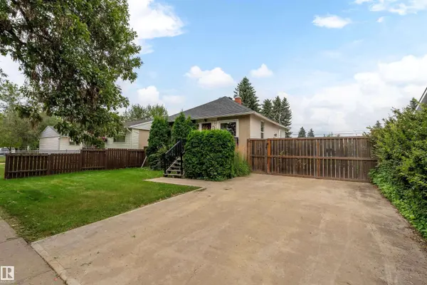 10941 150 ST NW, Edmonton, AB T5P 1R8