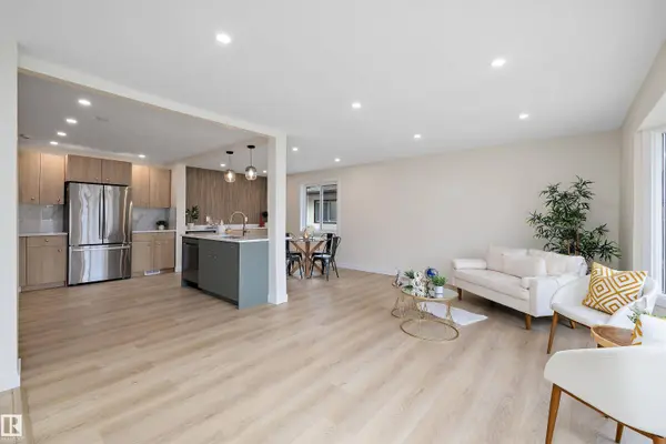 3515 105B ST NW, Edmonton, AB T6H 2K9