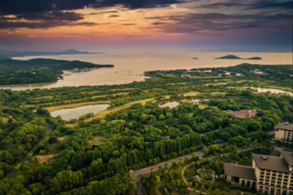Porto Cima vs. Village of Four Seasons vs. The Villages: Which Community Is Right for Your Next Real Estate Move?