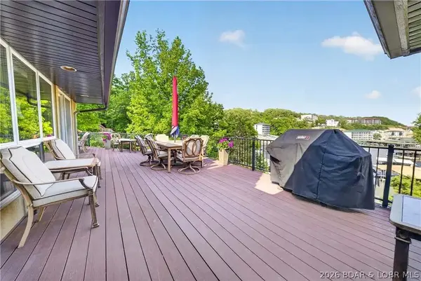 Investing in Short-Term Rental Property at the Lake: ROI, Rules & Best Areas (2026)