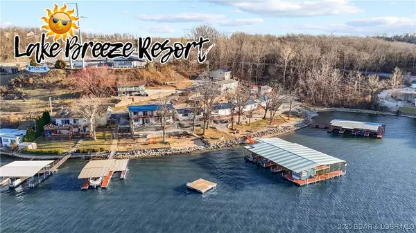 91 Breeze DR, Camdenton, MO 65020