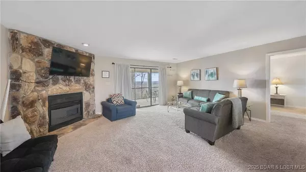 26 Casa Del Rio DR W #2D-677, Lake Ozark, MO 65049