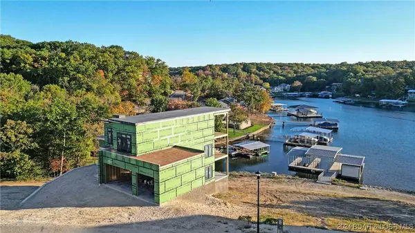 6 Forest Lake CIR, Lake Ozark, MO 65049