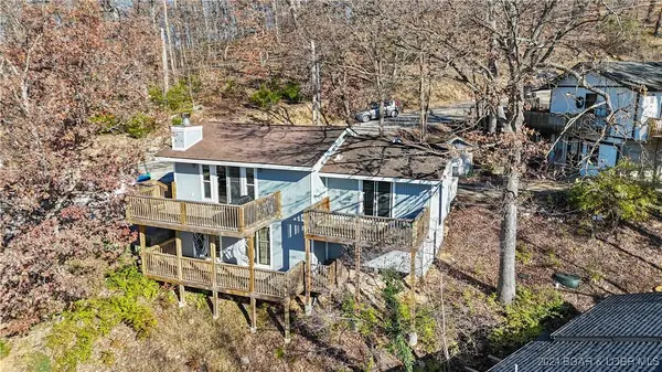 279 Spring RD, Lake Ozark, MO 65049