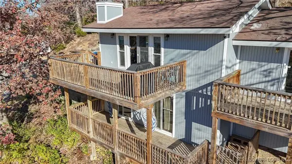 279 Spring RD, Lake Ozark, MO 65049