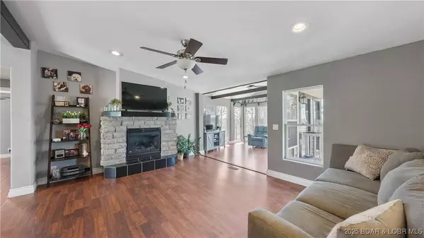4645 Harbor Heights LN, Osage Beach, MO 65065