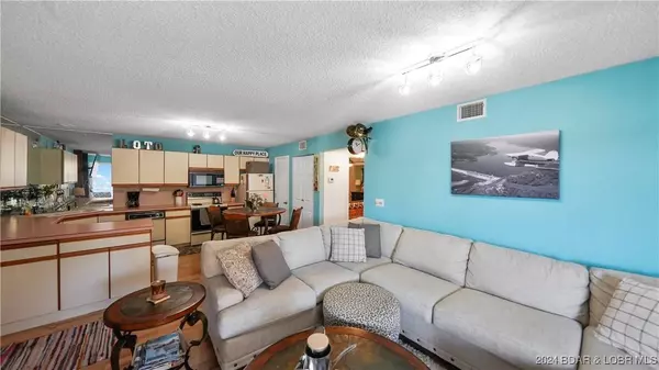 150 Southwood Shores DR #43-2D, Lake Ozark, MO 65049