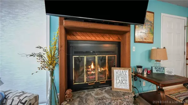 150 Southwood Shores DR #43-2D, Lake Ozark, MO 65049