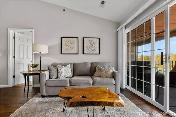 164 Sac RD #402B, Sunrise Beach, MO 65079