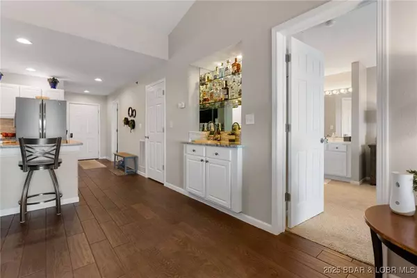 164 Sac RD #402B, Sunrise Beach, MO 65079