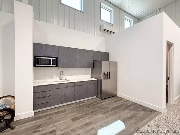 255 Shawnee Bend RD #210,220,230, Sunrise Beach, MO 65079