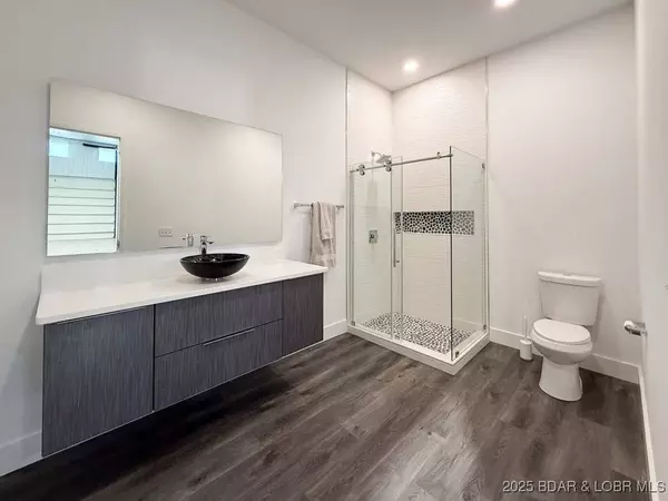 255 Shawnee Bend RD #210,220,230, Sunrise Beach, MO 65079