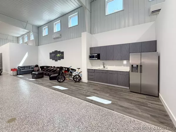 255 Shawnee Bend RD #210,220,230, Sunrise Beach, MO 65079