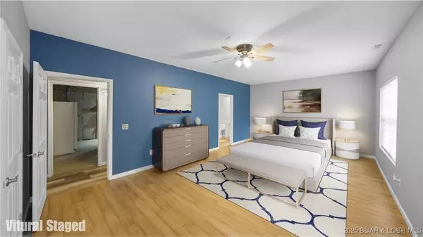 422 Scarsdale CIR, Lake Ozark, MO 65049