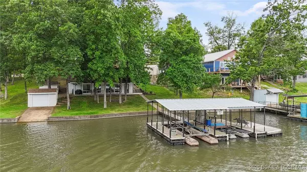 47 Dixie LN, Sunrise Beach, MO 65079