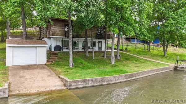 47 Dixie LN, Sunrise Beach, MO 65079