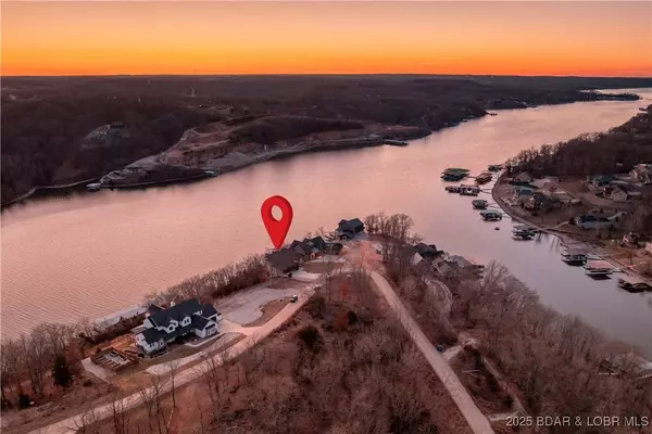 1591 Matson LN, Linn Creek, MO 65052