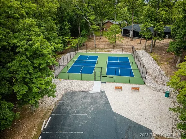 535 Grand Point BLVD, Sunrise Beach, MO 65079