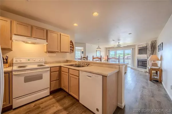 272 Cedar Glen DR #3A, Camdenton, MO 65020