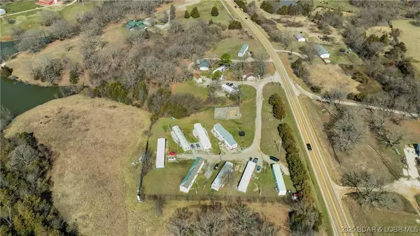 Country Living Hwy 52, Eldon, MO 65026