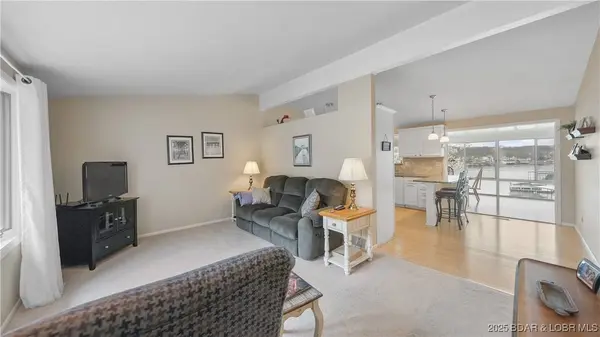 88 Hendrix Haven DR, Sunrise Beach, MO 65079