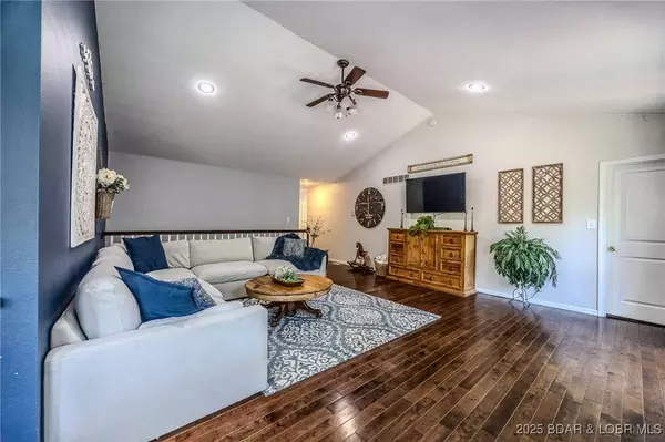 1170 San Jose DR, Osage Beach, MO 65065