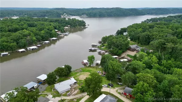 31743 Aspen RD, Stover, MO 65078