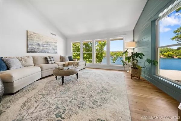 767 Brush Creek RD, Sunrise Beach, MO 65079