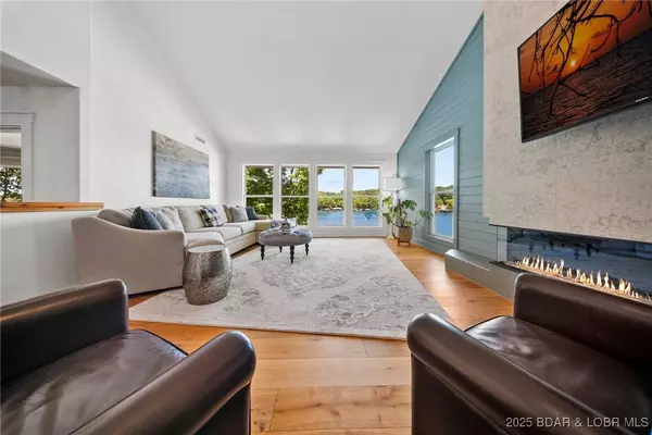 767 Brush Creek RD, Sunrise Beach, MO 65079