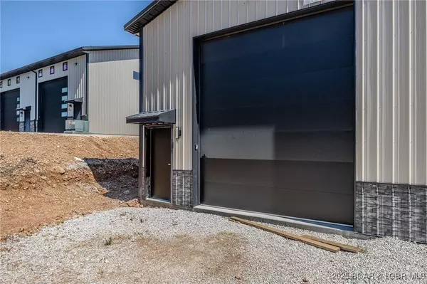 163 Hwy 135 #1, Laurie, MO 65037