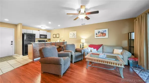 713 Indian Pointe #713, Osage Beach, MO 65065