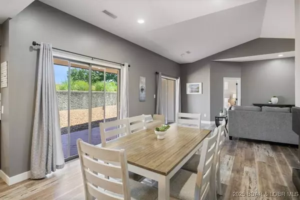 576 Racquet Club DR #407, Lake Ozark, MO 65049