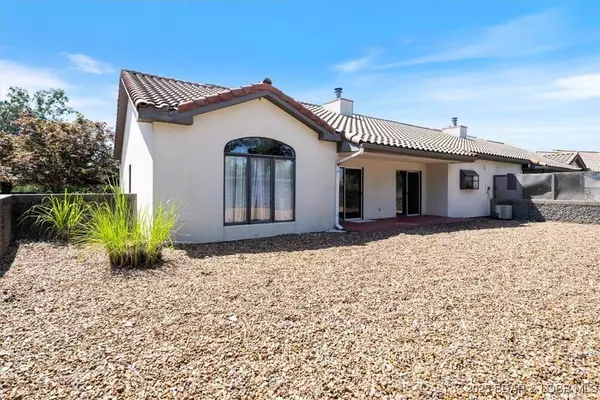 576 Racquet Club DR #407, Lake Ozark, MO 65049