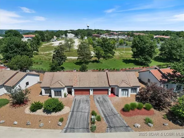 576 Racquet Club DR #407, Lake Ozark, MO 65049
