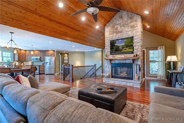 30310 Old Peony RD, Gravois Mills, MO 65037