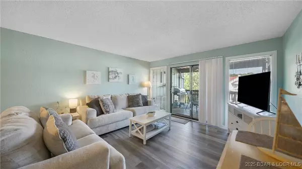 21 Southwood Shores CIR #3C, Four Seasons, MO 65049