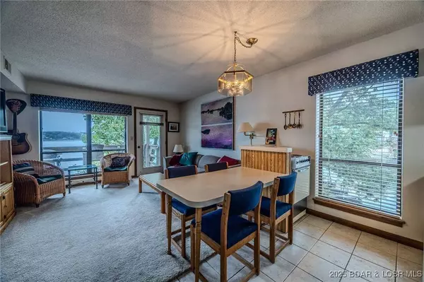 28 Hawk Harbor LN #2D, Lake Ozark, MO 65049