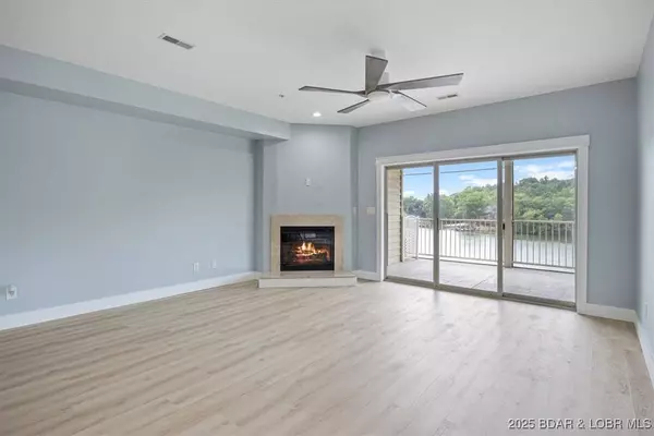 562 Hyd A Way RD #4I, Camdenton, MO 65020