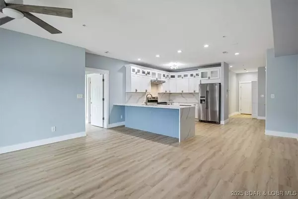 562 Hyd A Way RD #4I, Camdenton, MO 65020