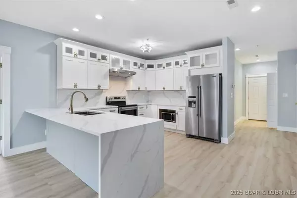 562 Hyd A Way RD #4I, Camdenton, MO 65020