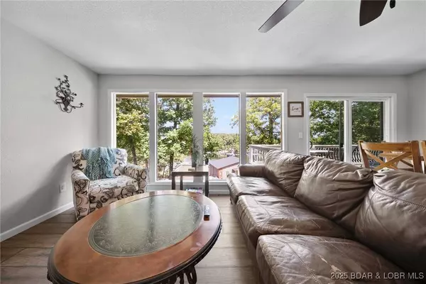 806 Malibu RD, Osage Beach, MO 65065