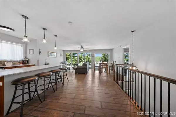 806 Malibu RD, Osage Beach, MO 65065