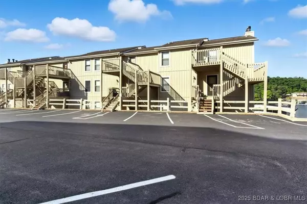 524 Indian Pointe DR #524, Osage Beach, MO 65065